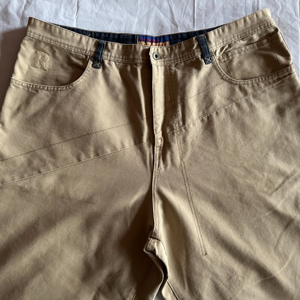 Rocawear Vintage 90s Y2K Khaki 100% Cotton Canvas Shorts Men's Size 42' x 15" - Picture 2 of 16